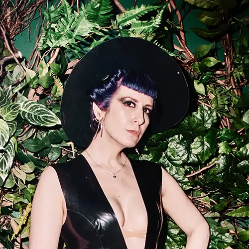 Reneé Masoomian